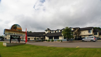 Pictured Rocks Inn & Suites,Marquette>>Alger,3 star