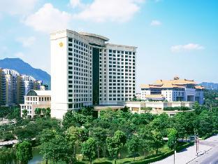 Parklane Hotel