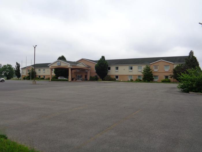 Fairgrounds Inn,Du Quoin>>Carbondale,2 star