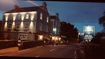 The Anvil Bar & Restaurant,Boolteens>>Beaufort,3.5 star