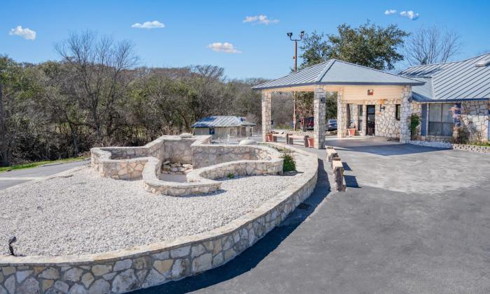 River Oak Inn,Bandera County>>Bandera,3 star