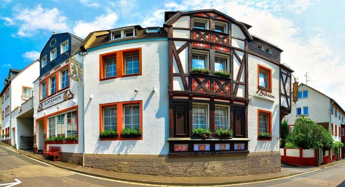 Hotel Zum Baeren,Near Georg Breuer Winery,4 star