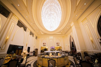 casablanca grand hotel