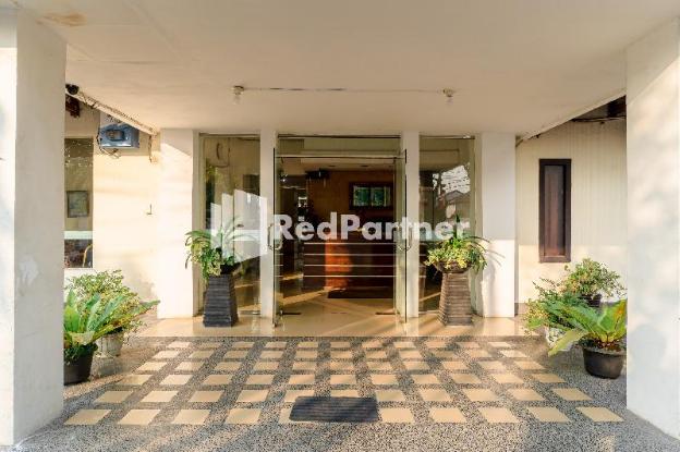 cherry pink hotel medan mitra reddoorz