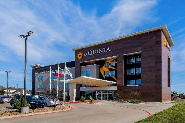La Quinta Inn & Suites By Wyndham Houston Cypress,Houston>>Cypress,2.5 star
