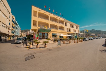 hotel riva del sole