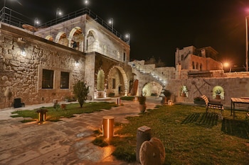 Acropolis Cave Suite,Nevsehir>>Cappadocia,3 star