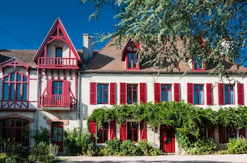 Au Puy Des Vérités,Lapalisse>>Allier,3 star