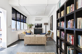 Owl And The Pussycat,Sri Lanka>>Galle,3.5 star