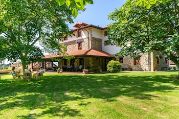 Posada Caborredondo,Cobreces>>Alfoz De Lloredo,3 star