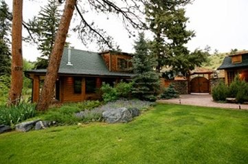 The Cabins At Country Road,Evergreen>>Denver,3 star