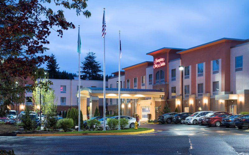 hampton inn and suites seattle redmond