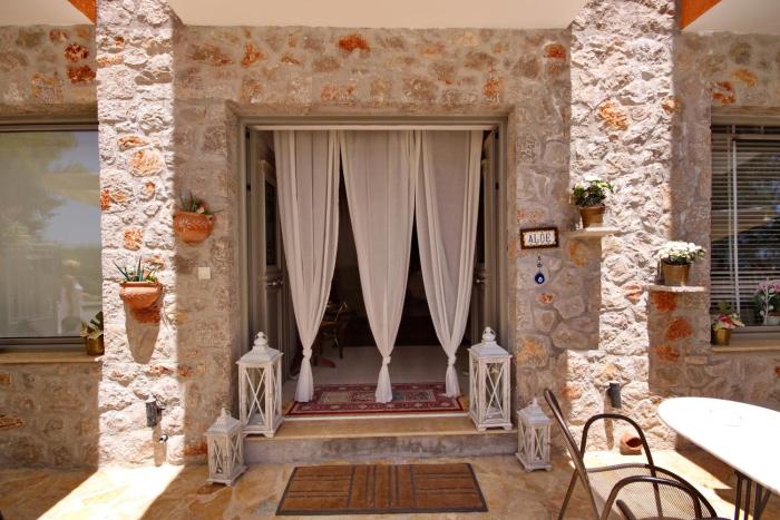 Aloe Luxury Apartments & Suites,Kosta>>Ermionida,3 star