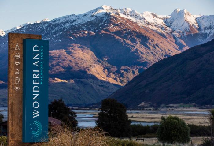 Wonderland Makarora Lodge,Queenstown>>Makarora,3 star