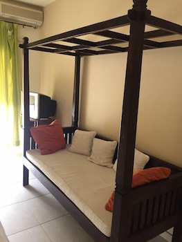 Leone Residence,Beirut>>Aley,2.5 star