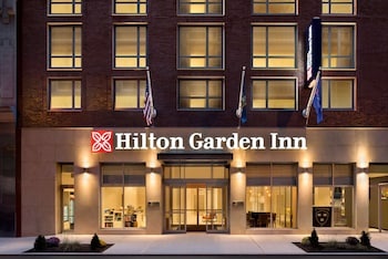 Hilton Garden Inn New York Times Square South,Midtown>>Jersey City,3 star