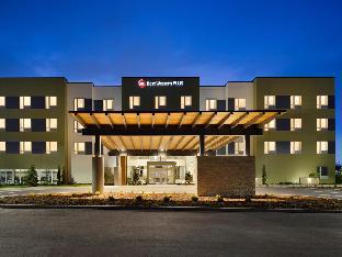 best western plus peppertree nampa civic center inn