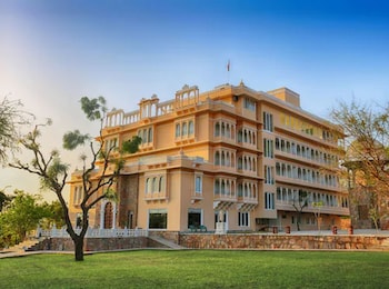 Fateh Niwas By Fateh Collection,Rampura Circle,4 star