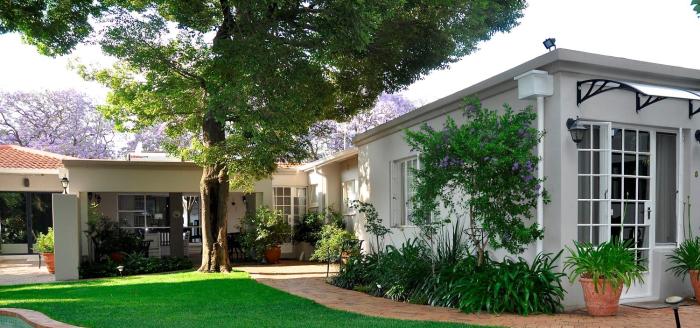 rosebank lodge guesthouse by claires