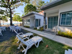 Tt Naiyang Beach Phuket,Phuket>>Nai Yang Beach,2 star