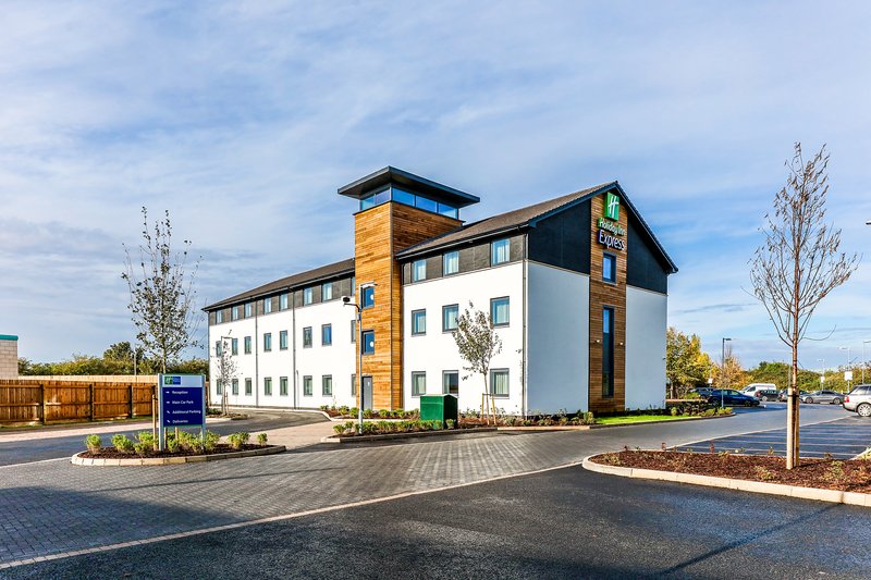 holiday inn express cambridge an ihg hotel