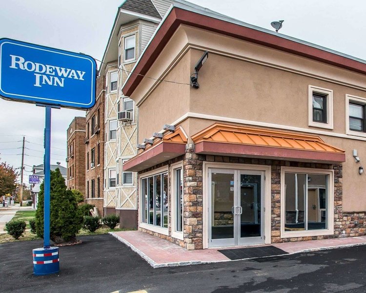 Rodeway Inn,Lyndhurst>>Belleville,2 star