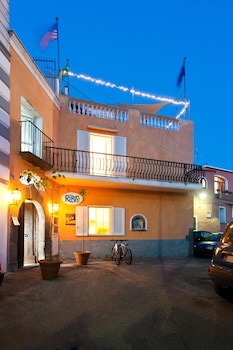 ring hostel