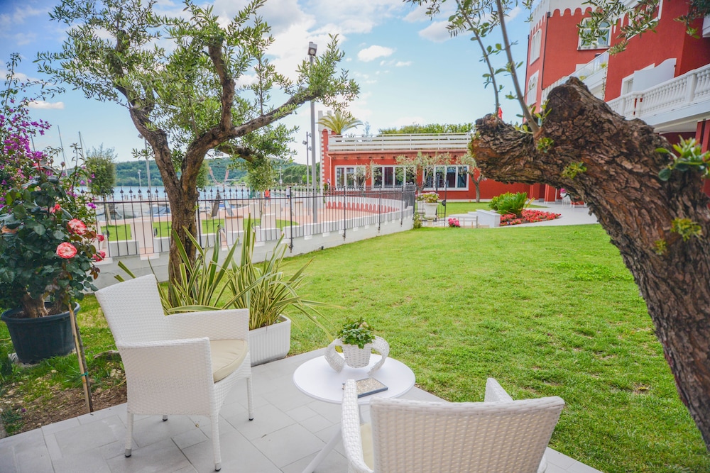 Villa Garuti,Near Padenghe Castle,4 star