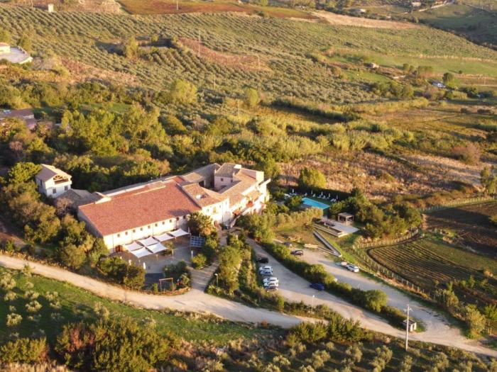 Masseria La Chiusa,Monreale>>Aspra,3 star