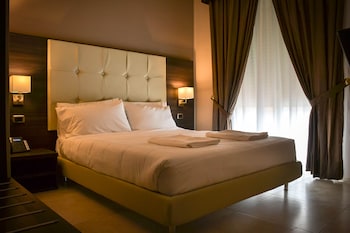 Brain Rooms & Suite,Campania>>Arzano,3 star