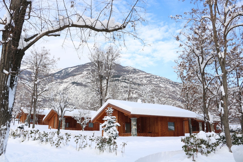 Lazy Bee Camping Village,Aosta>>Antagnod,3 star