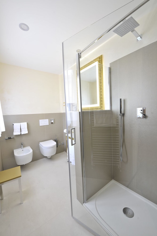 Al Theatro Palace,San Marco>>Chioggia,4 star