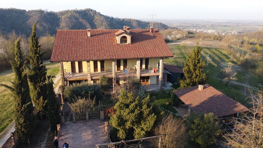 B&B Naturin - Cascina Colombaro,In A Rural Location,4 star