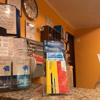 Albergo Parigi,Liguria>>Genoa,1 star