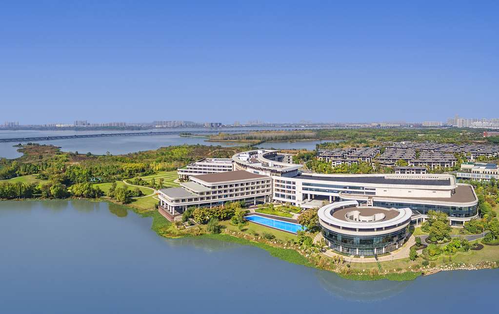 Radisson Blu Hotel Wuhan Etd Zone,Wuhan>>Caidian,4 star