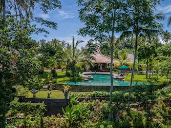 permata ayung private estate adults only