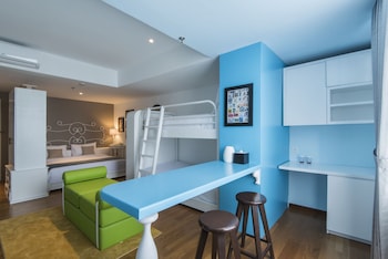 yans house hotel