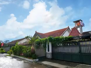 griya cemara homestay