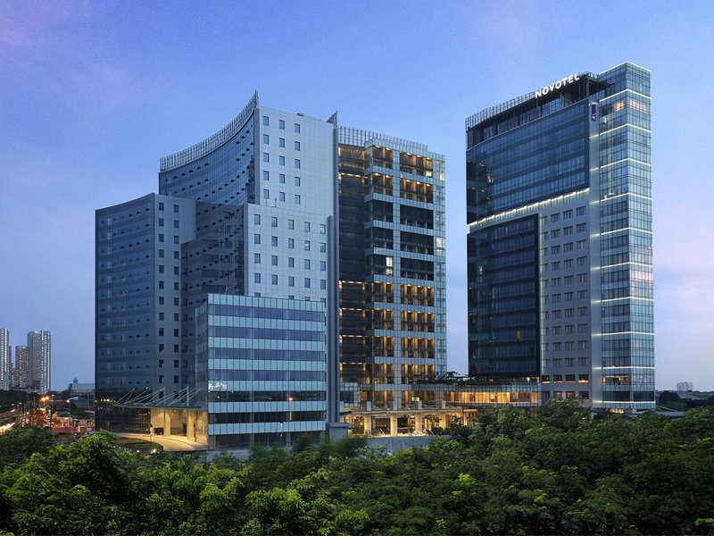 novotel samator surabaya timur
