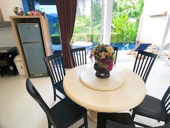 Lae Lay Suites,Karon Beach>>Karon,3 star