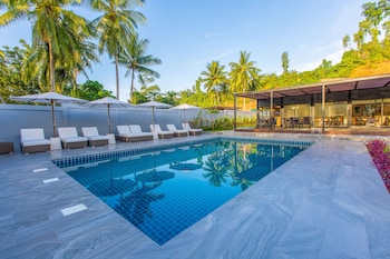 Meridian Adventure Marina Club & Resort,Saonek>>Raja Ampat,3.5 star