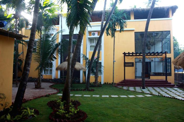 Cocohut Resort,Diveagar,3 star