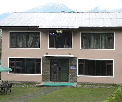 dreamland kashmir cottage