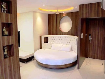 hotel city walk