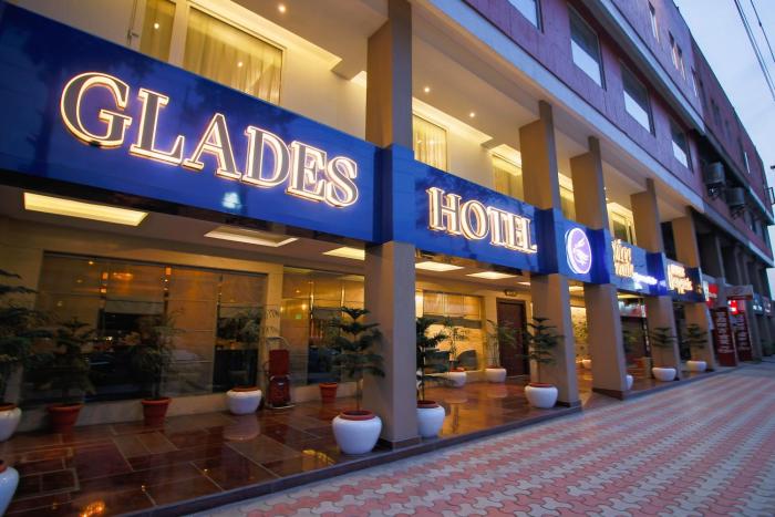 Glades Hotel