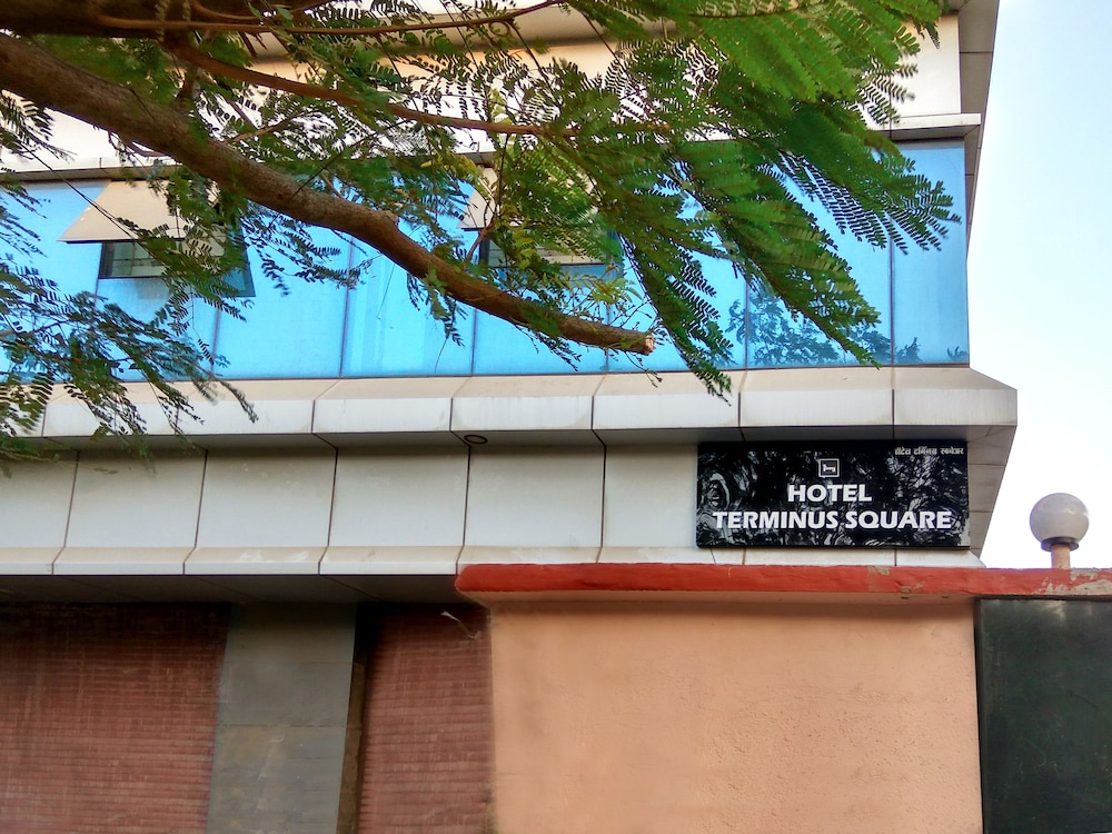Hotel Terminus Square,In Mumbai (Central Suburbs),3 star