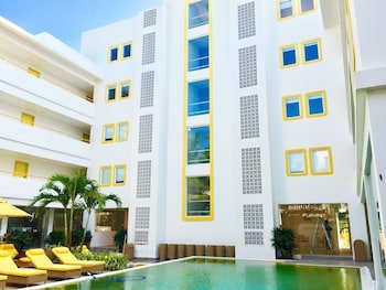 Bloom Hotel – Calangute,Calangute,3 star