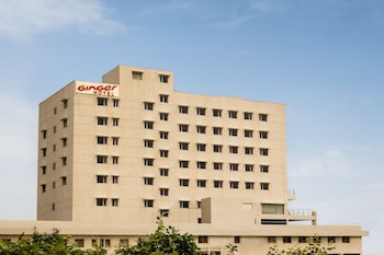 Ginger Vapi,Salvav, Vapi,3 star