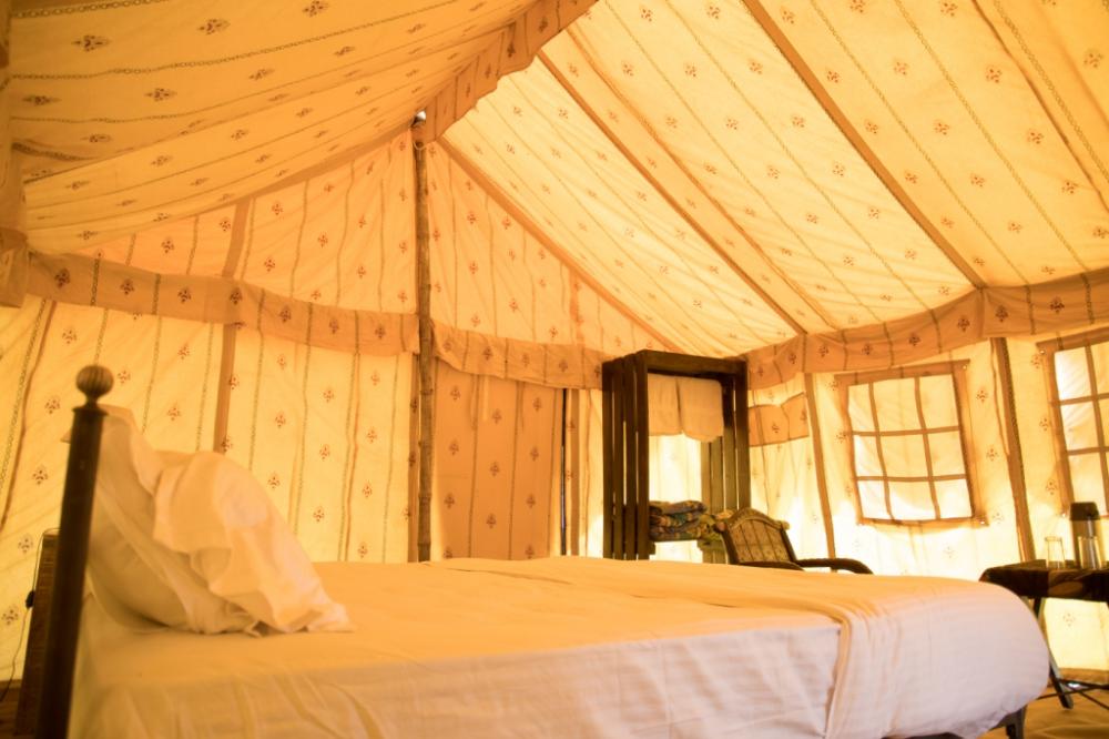 Sand Voyages Camp,Jaipur>>Desert National Park,3 star