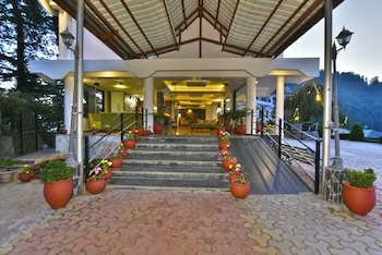 Dls Hillcrest Resort,Naldehra,4 star
